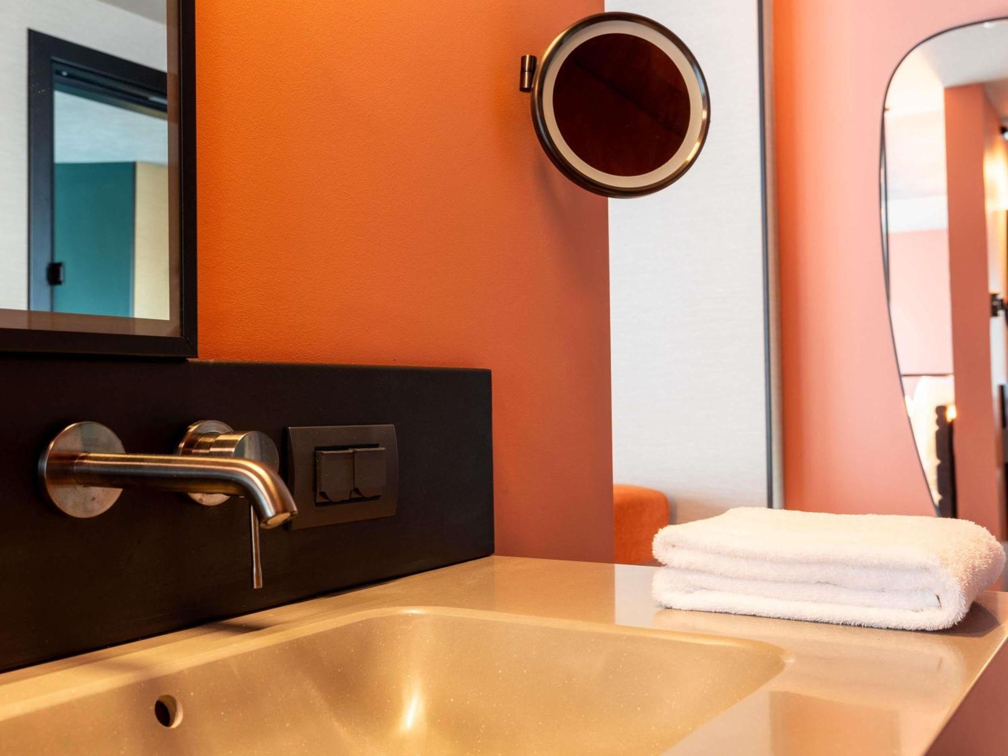 Novotel Istanbul Bomonti — Foto’s 2